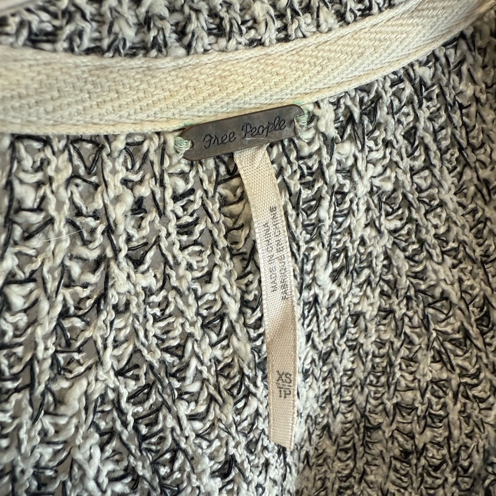 Free People sweater - Picture 2 of 3